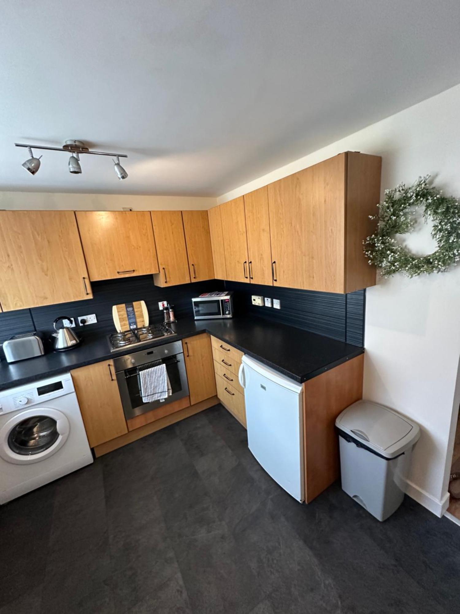 Spacious 3 Bedroom Flat Close To City Center Dalneigh المظهر الخارجي الصورة
